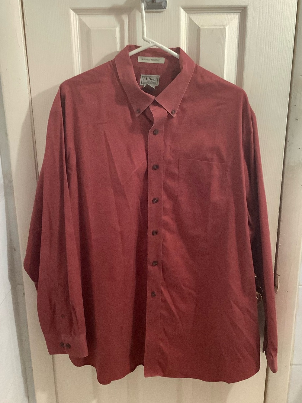 L.L. Bean Men Long-Sleeve Button-Down Wrinkle Resistant Shirt Brick Red Size XL